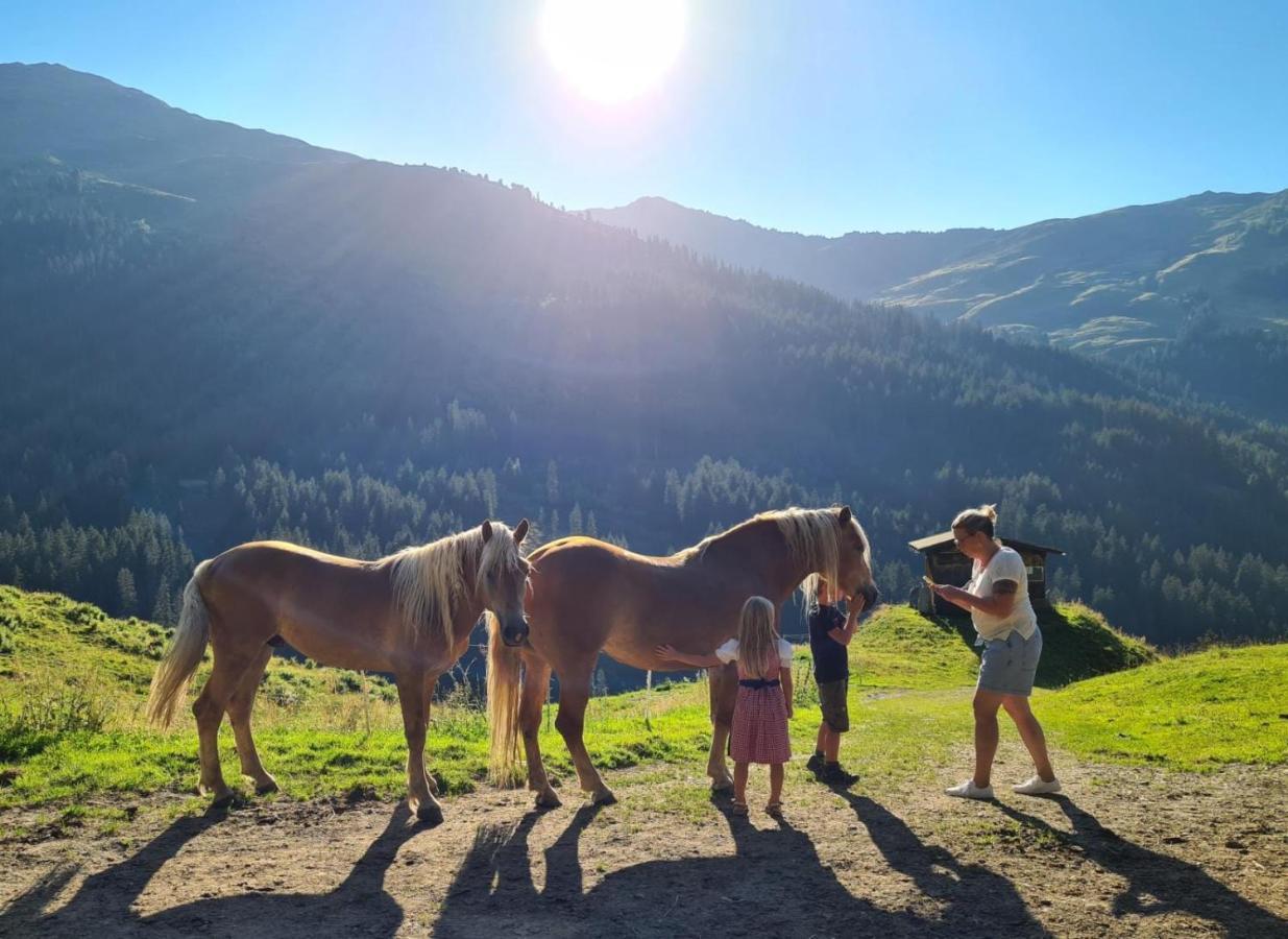 Brixnerhof Im Zillertal Hotel Schlitters Bagian luar foto