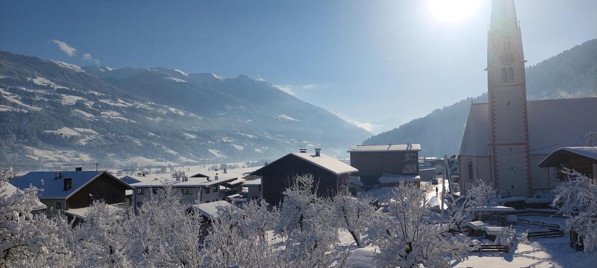 Brixnerhof Im Zillertal Hotel Schlitters Bagian luar foto